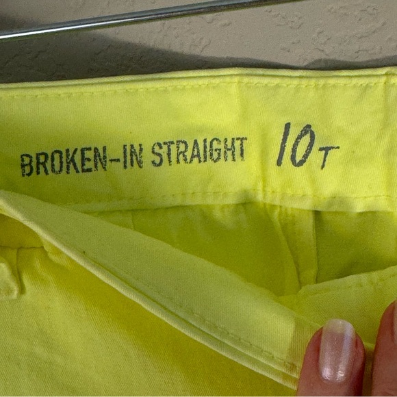 Gap khakis neon yellow - Picture 4 of 9